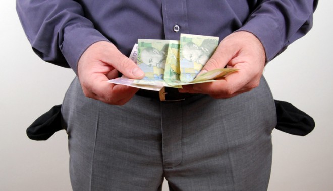 Când te poți trezi cu leafa tăiată - 1augfondleafataiata-1375371468.jpg