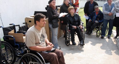 Bătuți de soartă, văduviți de lege - 1c74686f17b4ae029c05ba36a039ddbb.jpg
