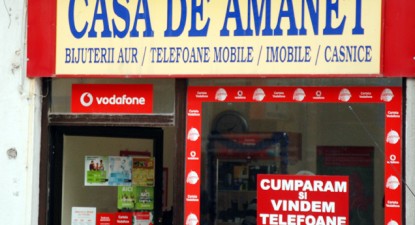Amanetul - afacere profitabilă, ținută după perdea - 1d3b3b04ceccbca00c3ffe32301c14d0.jpg