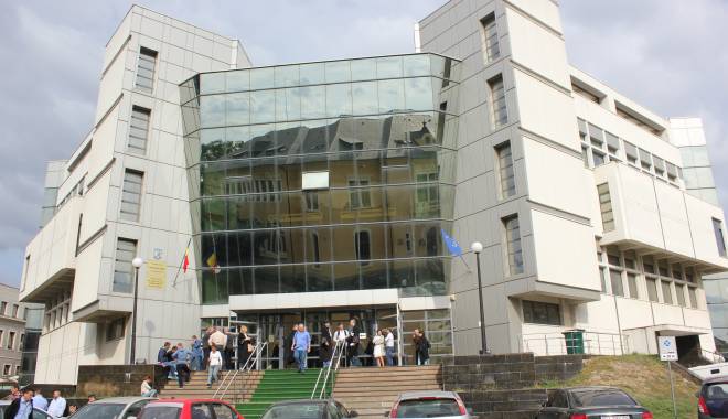 Dat în urmărire internațională de polițiștii din Germania pentru proxenetism - 1decembriemandatcurteadeapeltrib-1417432917.jpg