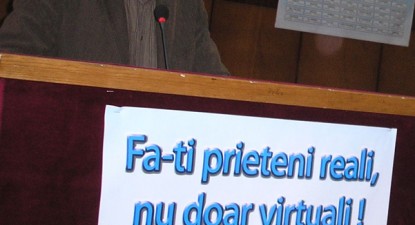Cu sute de prieteni pe internet, cine mai trăiește realitatea? - 1e7e5856b7169df8a61c239a9cf069dc.jpg