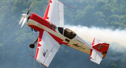 Artiștii manșei fac senzație la Aeromania 2009 - 1ede38c6bf62e43dd7ecb9f2bd7417a8.jpg