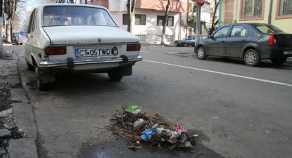 Mizeriile Constanței - 1ef135181362fa0b1161630e65505ad2.jpg