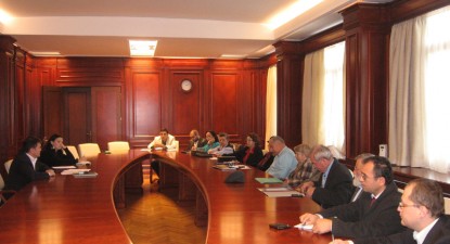Armenii cer subprefectului sprijin pentru accesarea unor programe europene - 1f4deb77a5047acbf0f75ee8ef4b6157.jpg