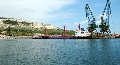 Bulgarii susțin că portul Burgas dă clasă portului Constanța - 1fba3f59cc32935ea56d3ed84872085e.jpg