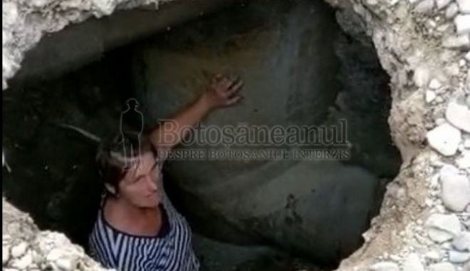 O femeie a ajuns la 3 metri sub pământ după ce s-a surpat strada pe care mergea - 1femeiecazuta3metrisubpamantdupa-1561200827.jpg