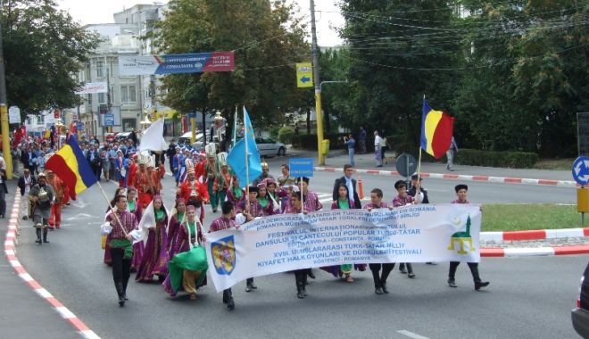 Sărbătoarea etniei tătare din România, celebrată astăzi - 1festival-1639386537.jpg