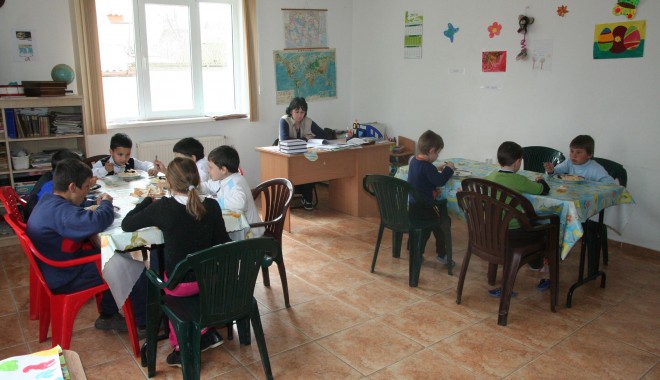 1 iunie - Ziua Copiilor în Centrul de Plasament Agigea și în Tortoman - 1iuniecentrudeplasament-1401467438.jpg