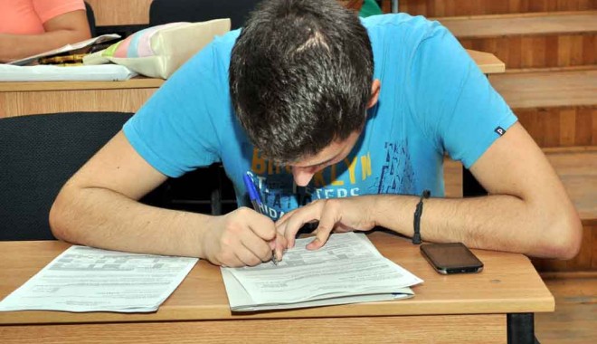Au început examenele de admitere la Universitatea 