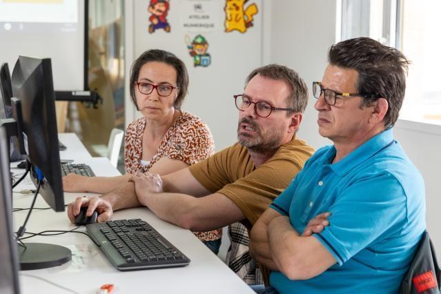 Românii sunt pe ultimul loc în Europa la competenţe digitale de bază - 1ppxrp1nmi2jbjozhlppwfy3l6wv3upt-1777271556.webp