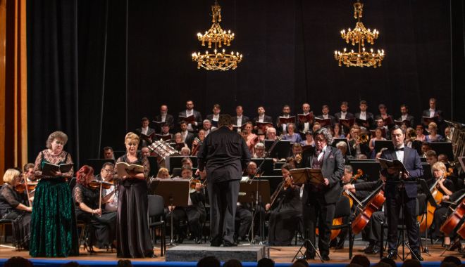 De 1 Decembrie românii pot merge gratuit la muzeu. Ce instituții culturale poți vedea de Ziua Națională? - 1requiem-1701183917.jpg