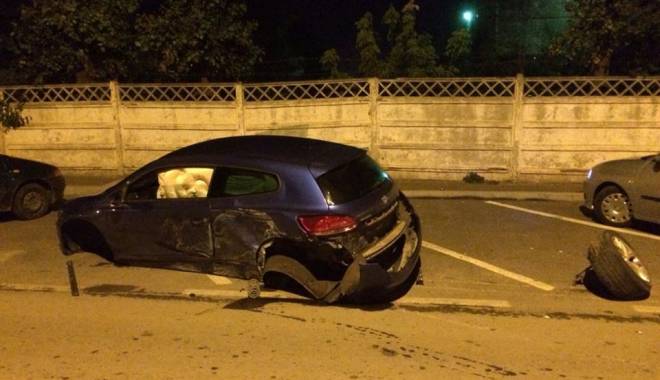 Galerie foto. Accident rutier spectaculos în Constanța. IMPACT TERIBIL! - 2-1439966739.jpg