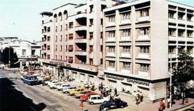 FOTO DE ARHIVĂ / DEMOLAREA HOTELULUI CONTINENTAL - 16 ani de la debutul în forță al lui Mazăre - 2-1470138032.jpg