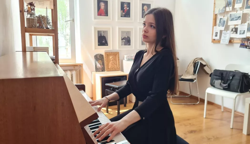 De la copilul timid, la studenta de la Haga! Irisa Filip, admisă la Royal Conservatoire