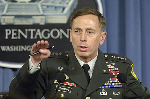 Petraeus predă astăzi comanda forțelor NATO din Afganistan - 200804generaldavidpetraeus-1310970797.jpg