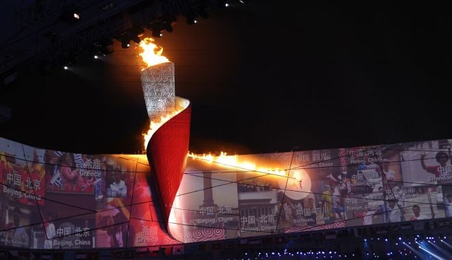 Flacăra Olimpică pentru Jocurile de Iarnă de la Beijing se va aprinde fără spectatori - 2008olympicsfireworks1772002ltr-1634456633.jpg