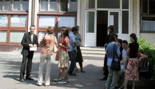 Bacalaureatul continuă marți cu probele de limbă română, maternă și limbă străină - 2009051534rozabacalaureat2007gp-1314016123.jpg