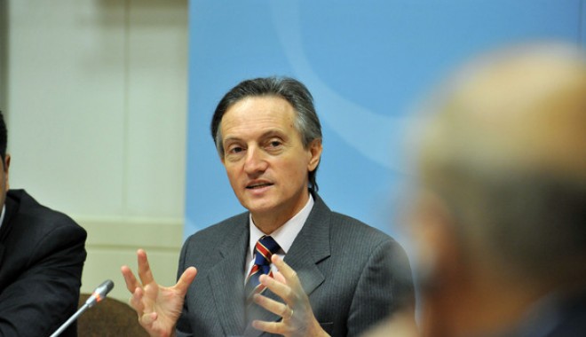 Secretarul general adjunct al NATO, în vizită în România - 20091120091120e007rdax600x399-1321866207.jpg
