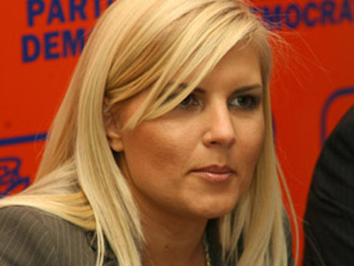 Udrea: Construcția politică de tip Frankenstein, USL, își trăiește ultimele zile, săptămâni, luni - 20100723014702elenaudrea-1317205823.jpg