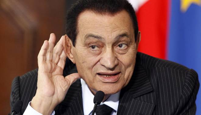 Fostul președinte Hosni Mubarak, condamnat la trei ani de închisoare pentru corupție - 201132813114385211220-1431168346.jpg