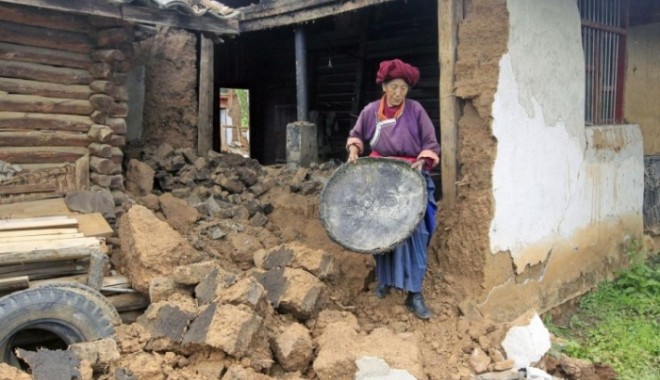 Cutremur soldat cu cel puțin 20 de morți în sud-vestul Chinei - 20120626grabb122040rsz-1347006342.jpg