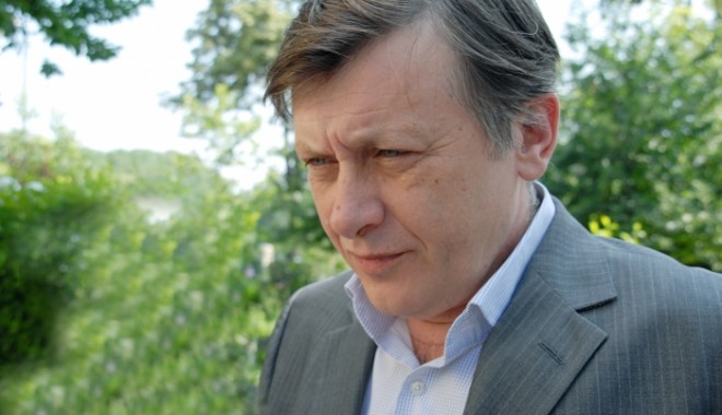 Antonescu: PSD a convenit să revenim la Comisia parlamentară specială pentru Roșia Montană - 20120730crinantonescu3xrsz-1379002117.jpg