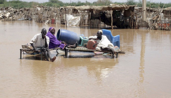 Mii de case distruse de inundații, în Sudan - 20130813175377969rszcrp-1407069815.jpg