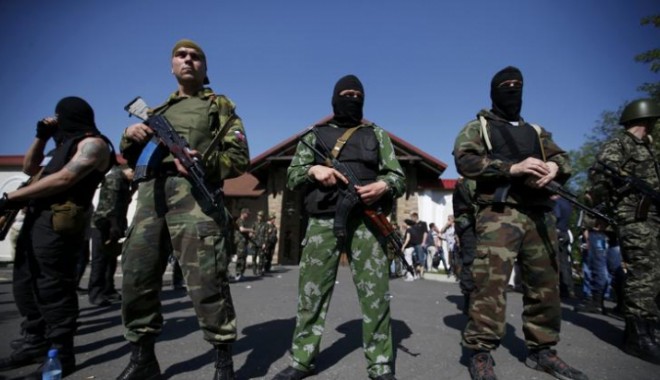 Ucraina: Noi violențe armate în zona aeroportului din Donețk - 2014-1410695197.jpg