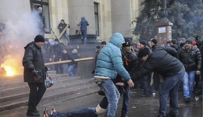 Ucraina: Anchetă pentru 