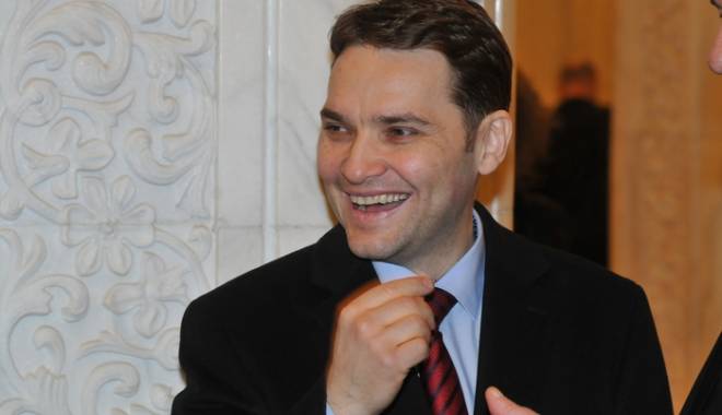 Dan Șova, SCĂPAT DE AREST de colegii din Senat - 20140304dsc0027rsz-1427281299.jpg