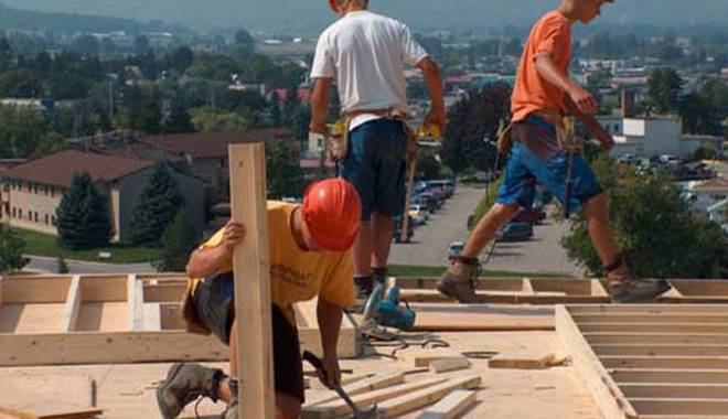 2014 - un an catastrofal pentru constructori - 2014constructori-1415727687.jpg
