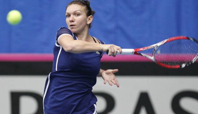 Simona Halep, învinsă de Karolina Pliskova, în primul meci al întâlnirii România-Cehia, din Fed Cup - 2015feb06051816467619211-1454767048.jpg