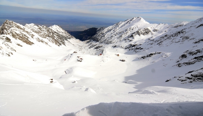 Zece oameni au decedat și numeroase persoane au fost rănite de o avalanșă - 201701121celmaimarestratdezapada-1486195302.jpg