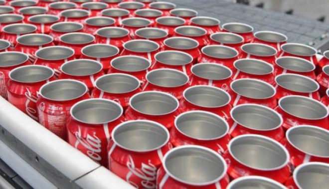 Fabrică Coca Cola, ÎNCHISĂ. Cutiile de suc, pline cu excreții umane. Imigranții le-ar fi folosit din lipsă de toalete! - 20170328new29824959i150918500-1490788718.jpg