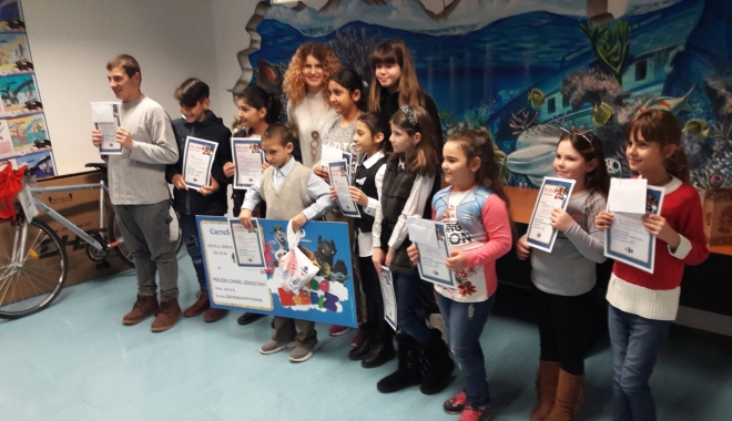 Carrefour România a premiat câștigătorii celei de-a 32-a ediții a Concursului de Desene, din peste 325.000 de elevi înscriși - 20171214104128002-1513253230.jpg