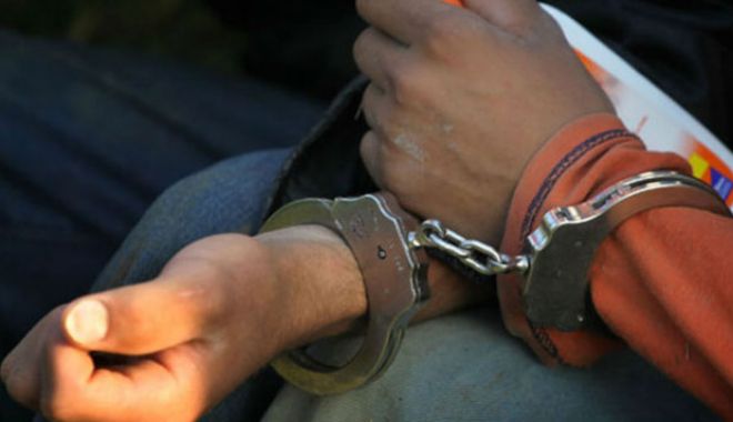 Adolescentă violată și arsă de vie! Principalul suspect, reținut! - 20180505140609376214arrestedinra-1525603306.jpg
