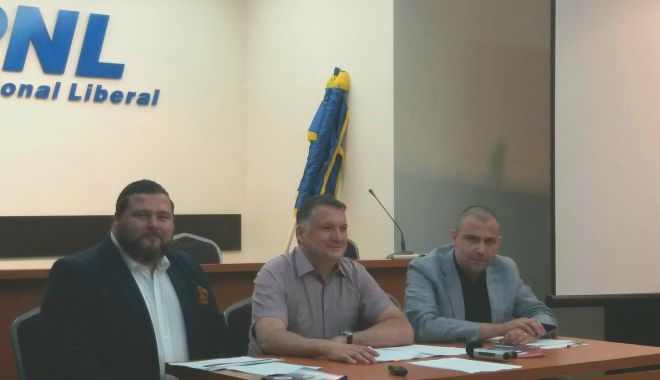 PNL strânge semnături pentru menținerea Pilonului II de pensii - 20180517131743-1526552336.jpg