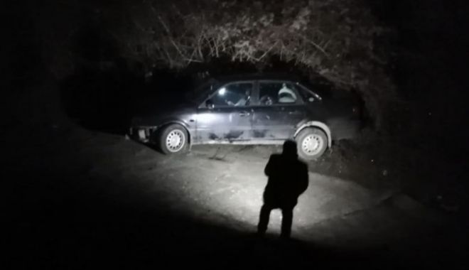 Mașină căzută de pe pod, la Murfatlar! - 20190221214151-1550778192.jpg