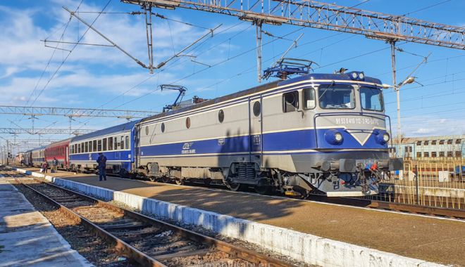 Circulaţia trenurilor CFR Călători se desfăşoară cu dificultate spre/dinspre Braşov - 202003121541361024x616-1687625869.jpg