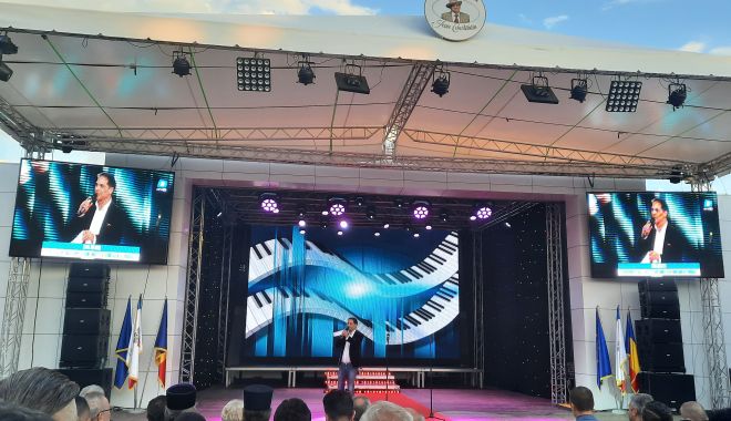 GALERIE FOTO. Mari actori ai scenei românești au participat, la Techirghiol, la inaugurarea celui mai modern Teatru de Vară - 20220624202144-1656582675.jpg