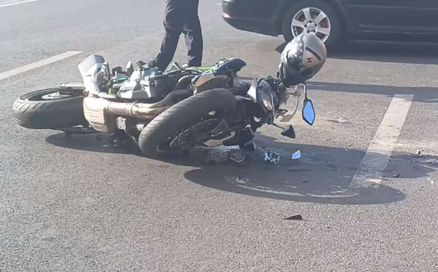 Accident rutier la Ovidiu. Un scuter a fost acroșat de un autoturism - 20240823105143-1760603468.jpg