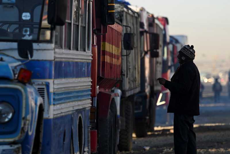 SUA suspendă emiterea vizelor de muncă pentru şoferii de camion străini - 20250822023247503124-1755847094.jpg