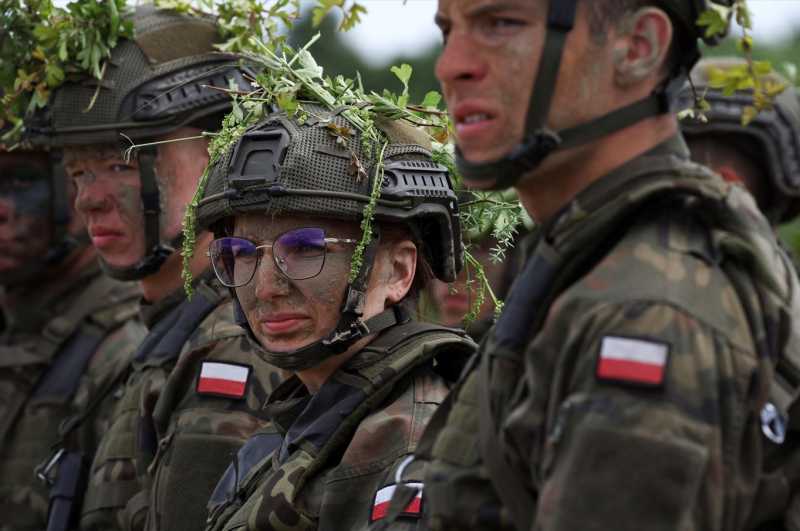 De teama unei agresiuni ruse, polonezii se înscriu la antrenamente militare voluntare - 20250913134851707326-1757776762.jpg