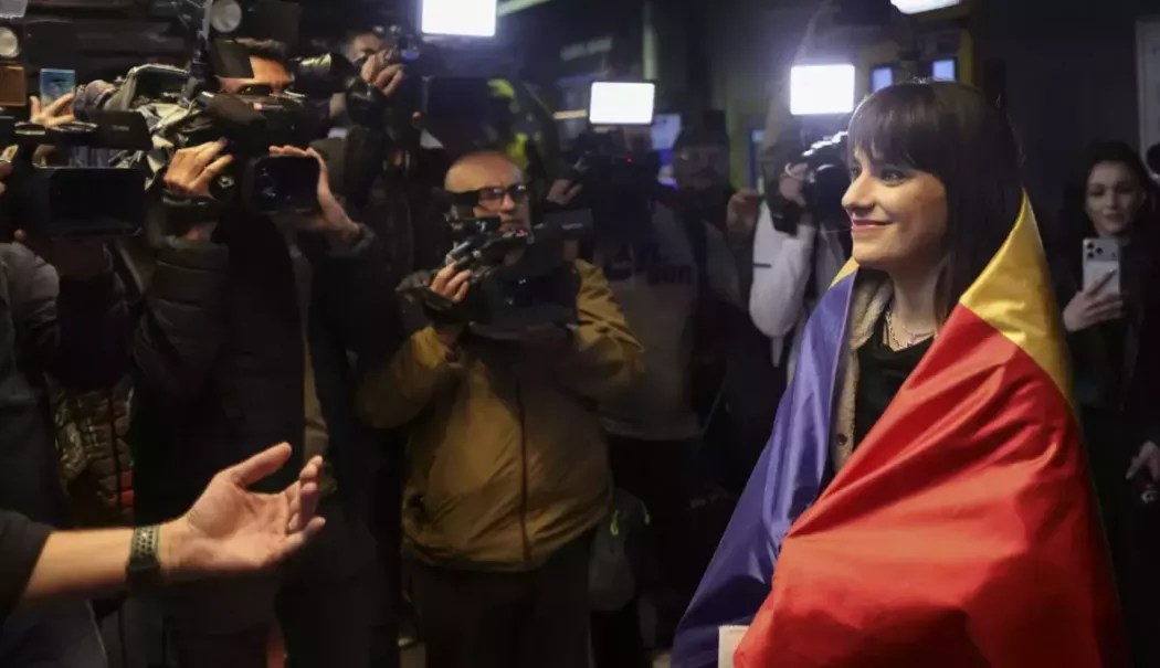 Alexandra Căpitănescu, întâmpinată cu emoție pe aeroport după succesul de la Eurovision