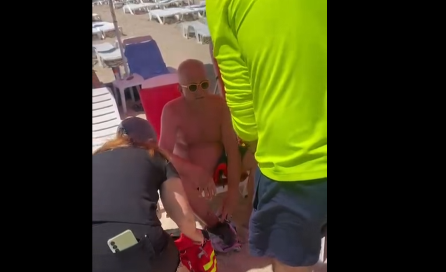 Accident pe plaja din Eforie. Un turist a fost rănit după ce o ambarcațiune a fost răsturnată de valuri - 20260614-6-1781436128.webp