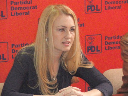 Ce părere are deputatul Maria Stavrositu despre demisia Guvernului Boc - 207920pdlstavrositu-1328536228.jpg