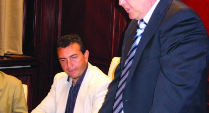 Aidun Curt Mola a depus jurământul de subprefect în aplauzele tătarilor - 20f5f413ac3db5c61835ff75b1d8b4b9.jpg