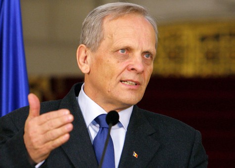 Theodor Stolojan nu crede că este un candidat 