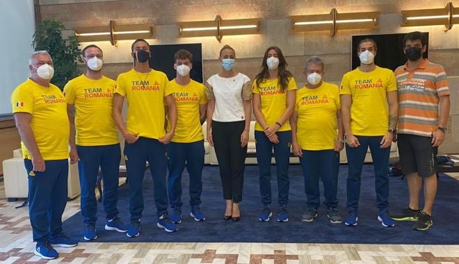 Olimpism / Încurajaţi de preşedintele COSR, înotătorii români au plecat spre Tokyo - 21677106641256987674846873252729-1626602304.jpg