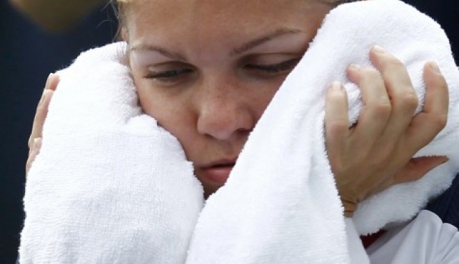 Simona Halep, eliminată în sferturi de finală la Australian Open de Dominika Cibulkova - 2201halepeliminata-1390376731.jpg